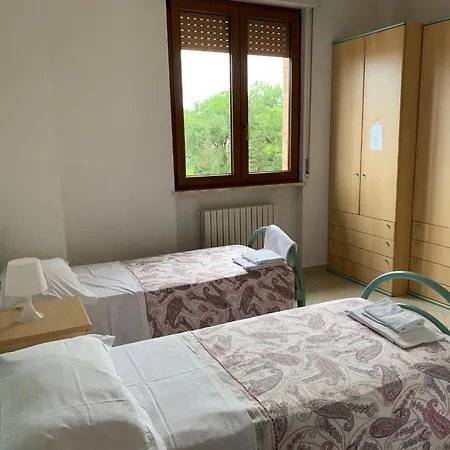 Il Volto ホステル *